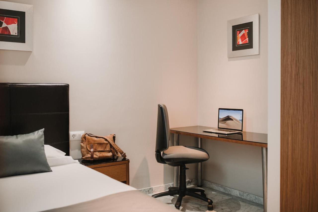 Citizentral Juristas Apartman Valencia Kültér fotó