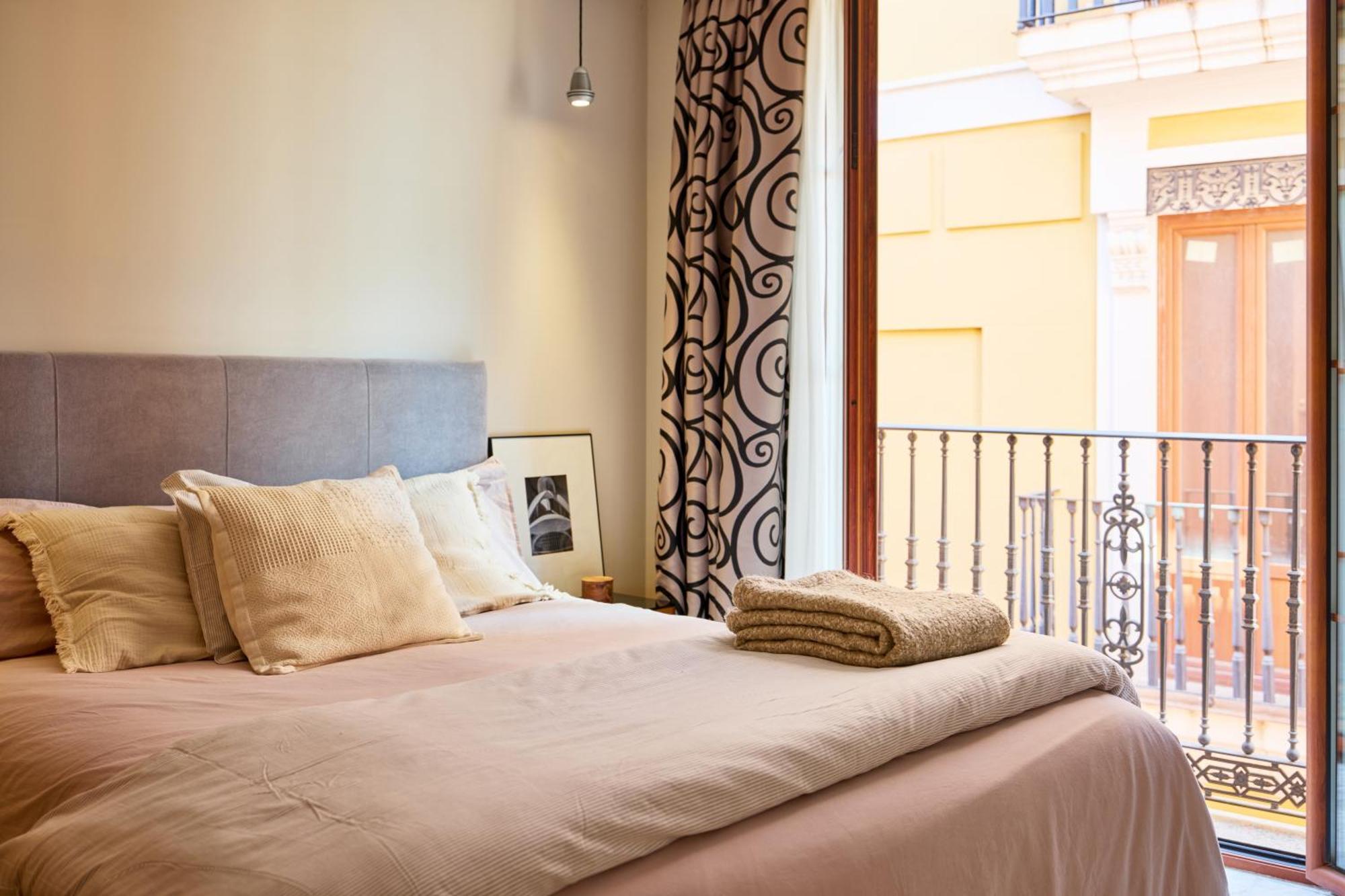 Citizentral Juristas Apartman Valencia Kültér fotó